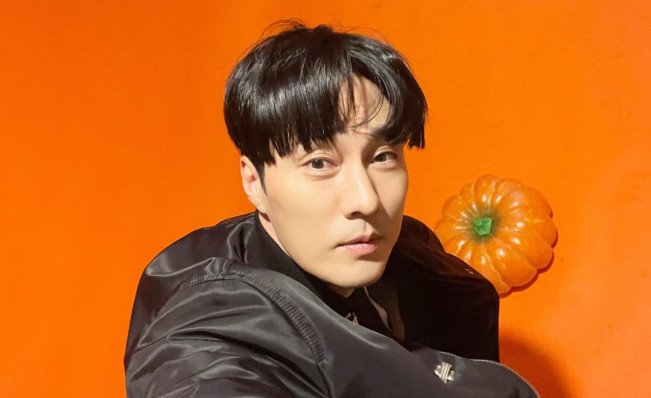 Sultan! So Ji Sub Beri Cincin Emas 3,75 Gram ke Tiap Pemain dan Kru Mercy for None