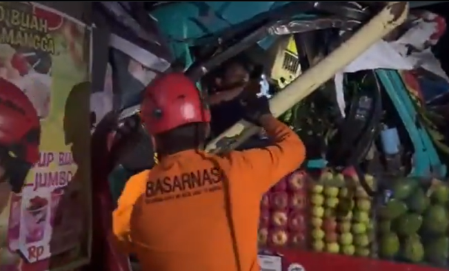 Identitas Sopir dan Kernet Truk Maut Ngaliyan Terungkap, Begini Kondisinya Setelah Kecelakaan