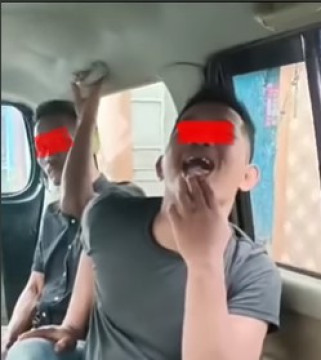 Sopir ambulans nyasar bawa jenazah ODGJ. (Instagram)