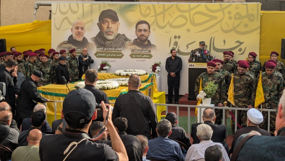 Suasana pemakaman Ali Tabtabai Kepala Staf Militer Hizbullah Lebanon yang tewas dalam serangan udara Israel [X]