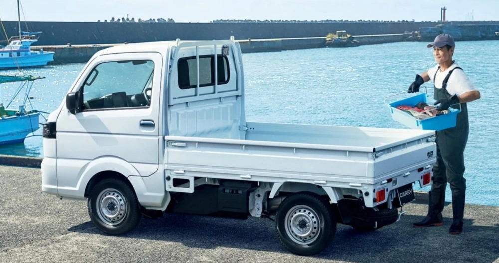 Suzuki Carry versi kei truck yang dijual di Jepang [Carscoops]