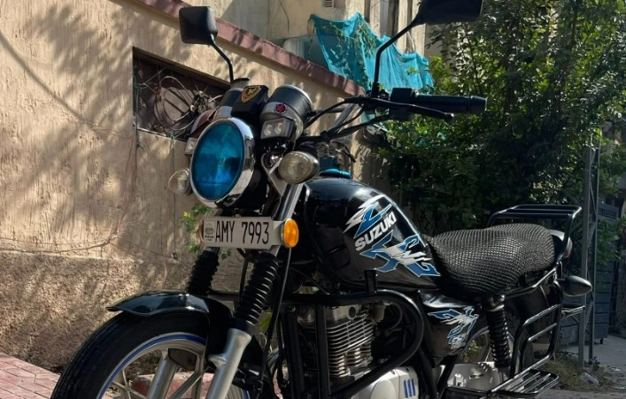Suzuki GS150 bergaya Thunder dijual di Pakistan [Facebook]