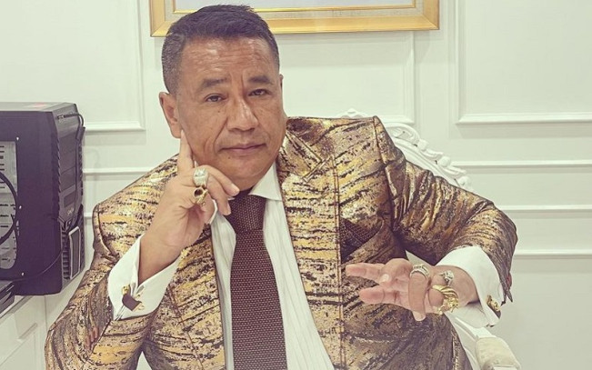 Bela Raffi Ahmad, Hotman Paris Tantang Ketua NCW Bawa 100 Pengacara
