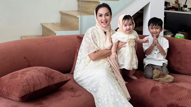 Tengku Dewi Rayakan Idul Fitri Pertama sebagai Single Mom, Curhat soal Cinta Bikin Haru