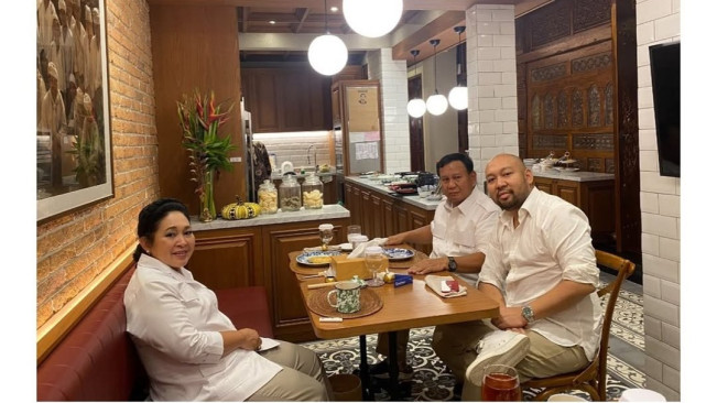 Ucapkan Selamat Ultah ke Titiek, Prabowo Unggah Foto Lawas Bareng Soeharto