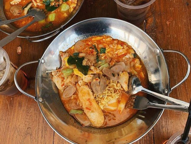 Seblak, Makanan Populer yang Bikin Jokowi Penasaran