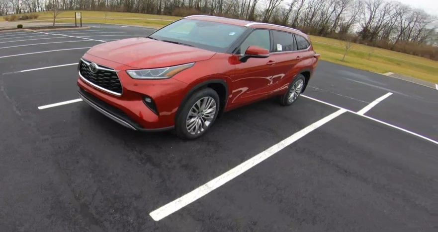 Toyota Highlander Platinum Edisi 2021 [YouTube]