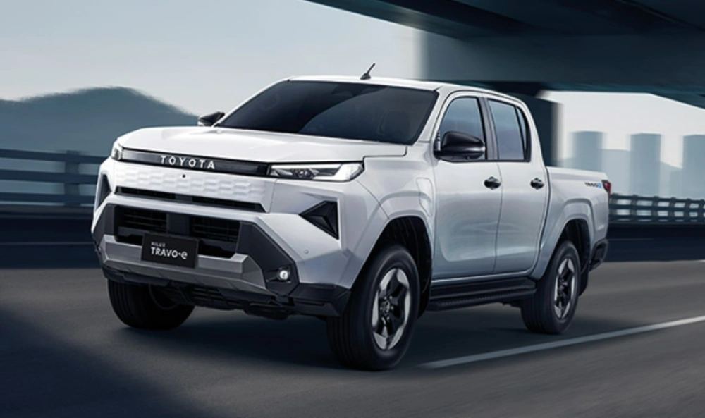 Toyota Hilux EV Resmi Diluncurkan di Thailand