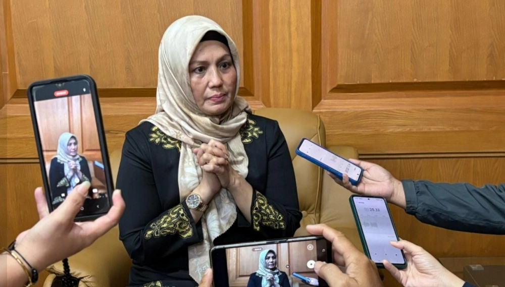 Biodata dan Agama Wagub Babel Hellyana, Kuliah 1 Tahun Punya Ijazah Kini Tersangka