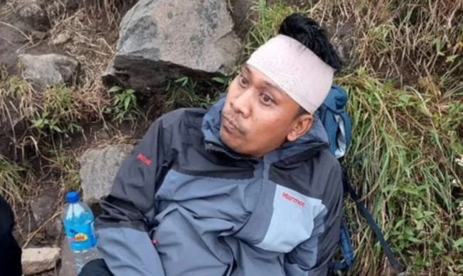 Gunung Rinjani Makan Korban Lagi! Pendaki Malaysia Jatuh, Alami Cedera Serius