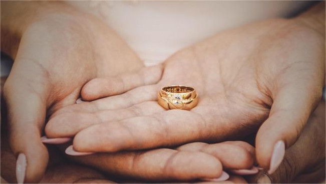 Jangan Langsung Tidur, Ini Contoh Pujian ke Pasangan Setelah Bercinta Menurut Dokter Boyke