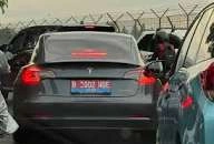 Fakta Tesla Model S Pelat Merah yang Hebohkan Warganet