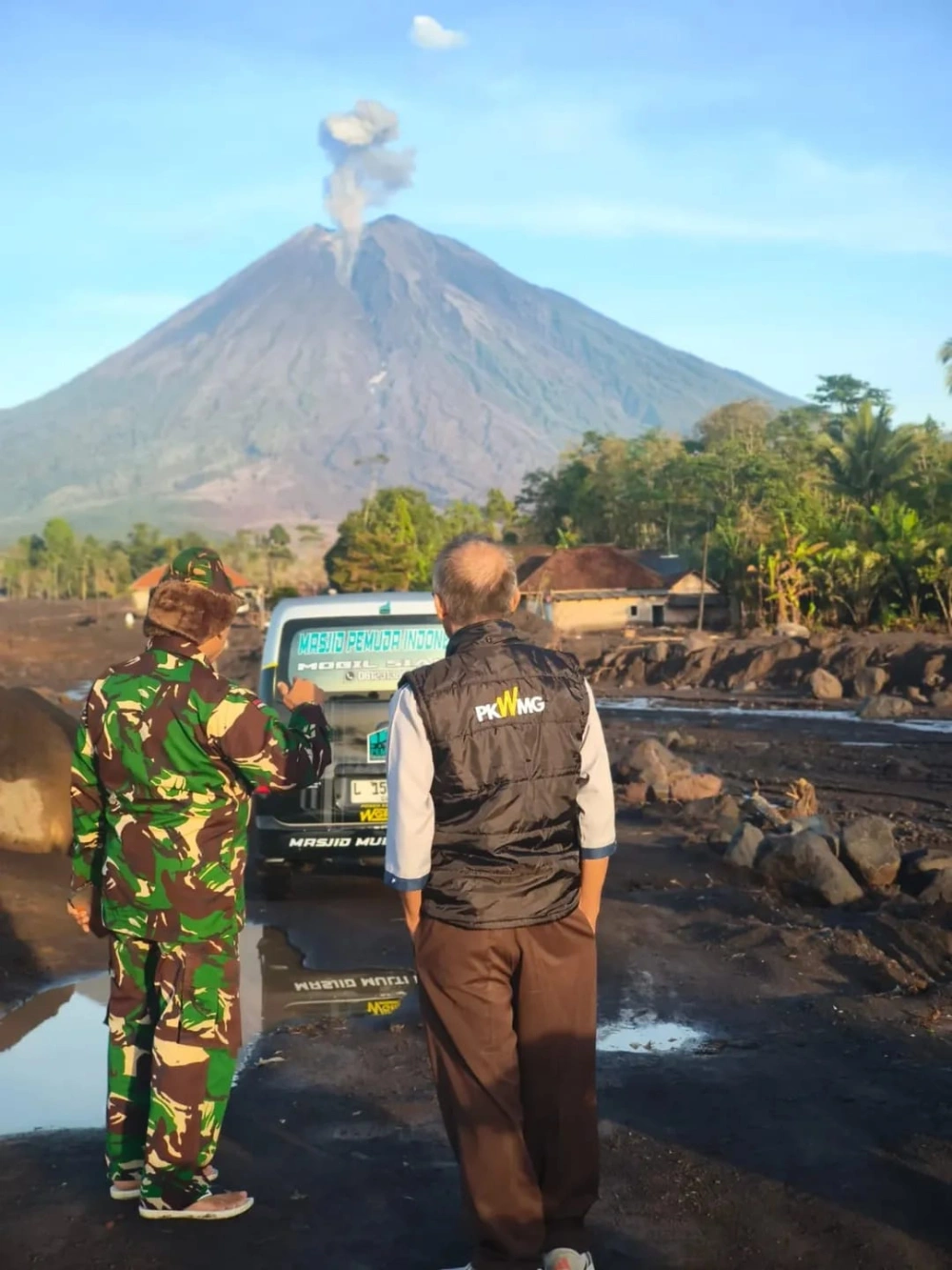 Aktivitas Vulkanik Meningkat, Gunung Semeru Masuk Level Awas
