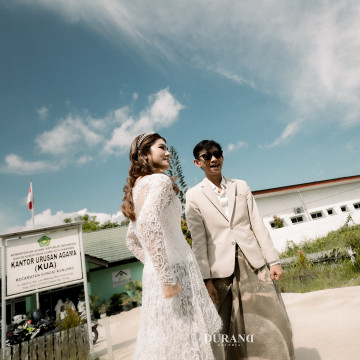 Vini Caroline dan Yono Bakrie. (Instagram)