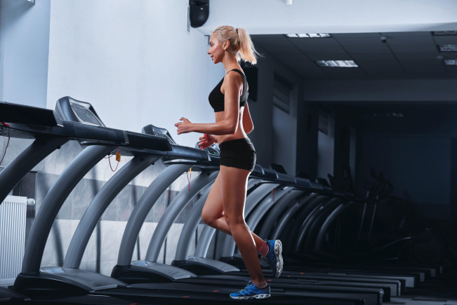 Hindari Bahaya! Ini Cara Gunakan Treadmill Agar Tetap Aman