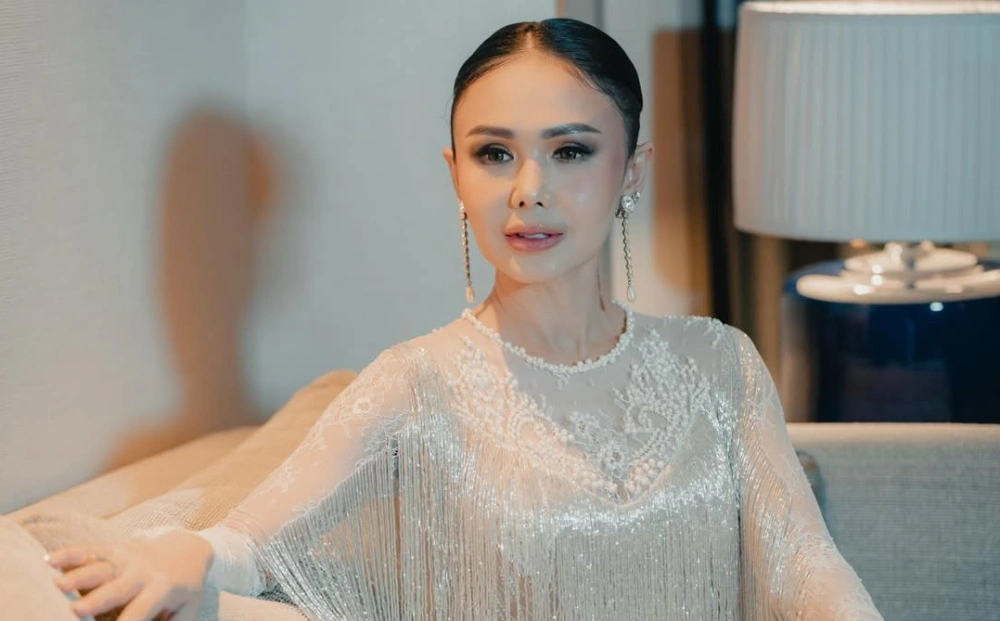 Yuni Shara digosipkan memiliki hubungan dengan suami Maia Estianty, Irwan Mussry. [Instagram]