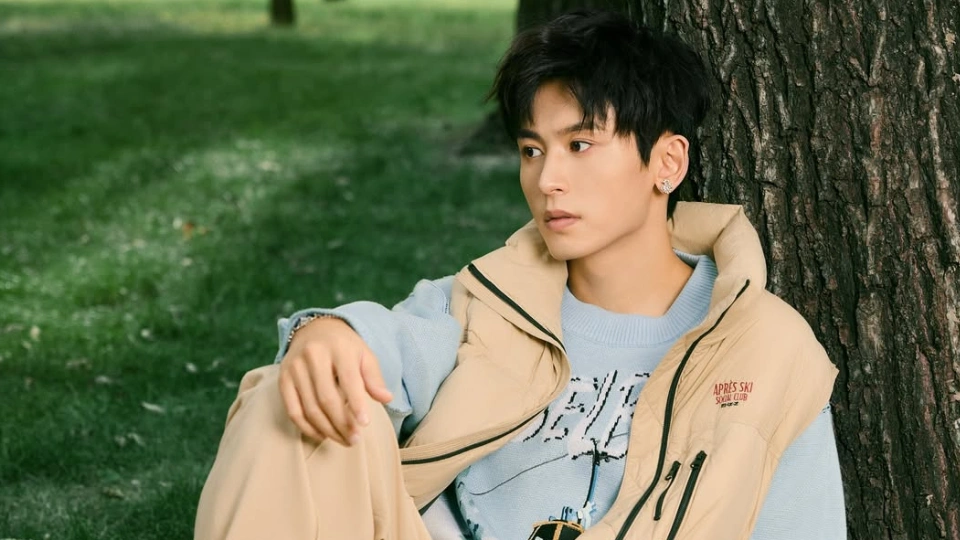 Zhang Zhehan (Instagram)