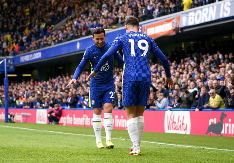 Mount Bikin Hattrick, Chelsea Menang Besar