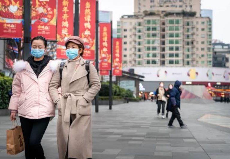 Dunia Minggu Ini: Banjir Filipina hingga Wajibnya Tes Covid untuk Turis China