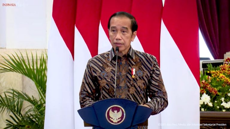 Jokowi Ingatkan Semua Pihak Waspadai Covid-19 Varian Omicron