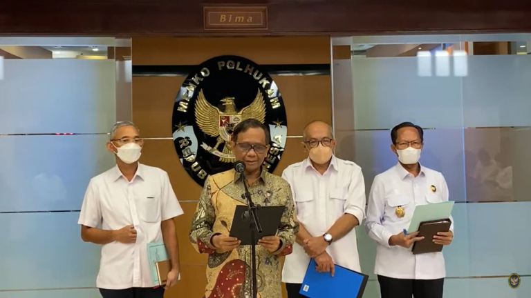 Pesan Mahfud MD ke Kaharudin Ongko dan Agus Anwar:Ã‚Â  Segera Lunasi Tanggungan ke Negara