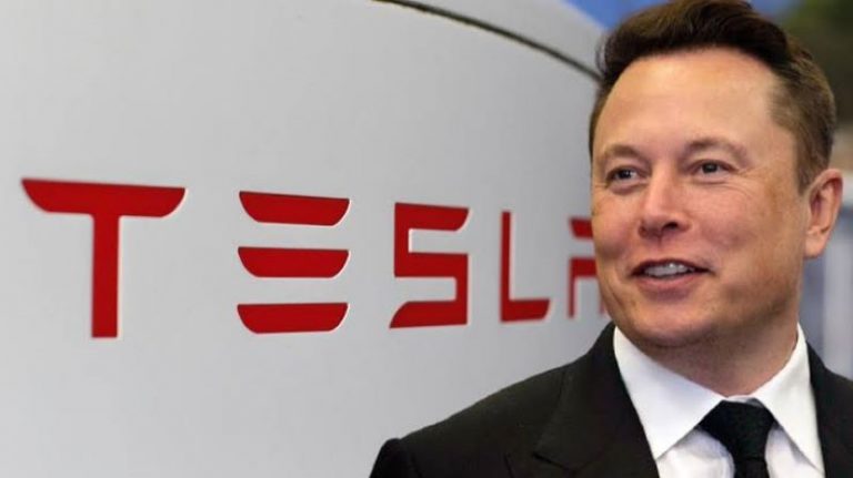 Tesla Ikut Kena Dampak Keputusan Elon Musk Beli Twitter