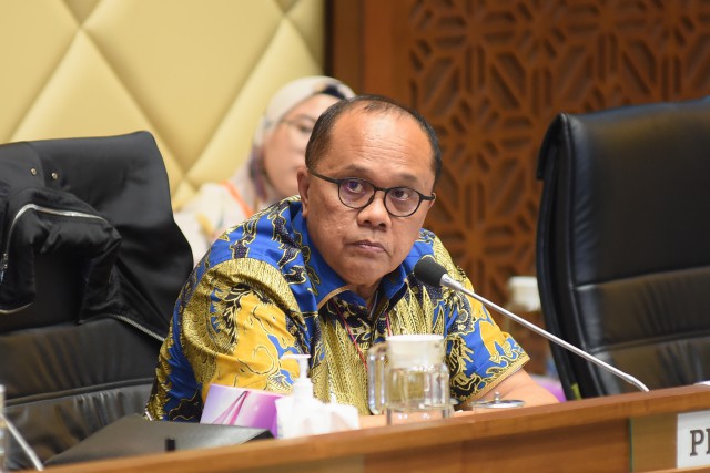 DPR Minta Pejabat Kementan Pakai Seragam Kostranas NasDem Segera Dipecat