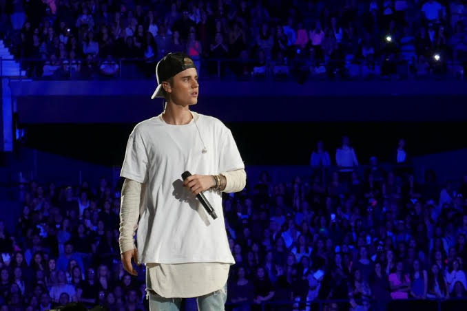 Justin Bieber Didesak Batalkan Konser di Saudi