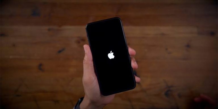 Apple Gugat Perusahaan Penyuplai Alat Sadap iPhone