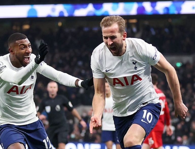 Son Cetak Gol, Spurs Tahan Laju Liverpool