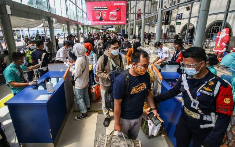 H-6 Lebaran, 23.600 Pemudik Berangkat dari Stasiun Pasar Senen