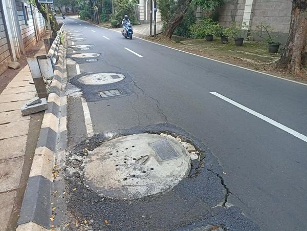 Akibatkan Kerusakan Jalan, PSI Nilai Pembangunan Sumur Resapan Berantakan