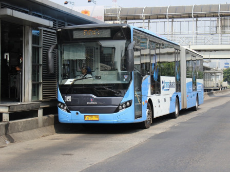 Warga DKI Boleh Tak Makai Masker di TransJakarta