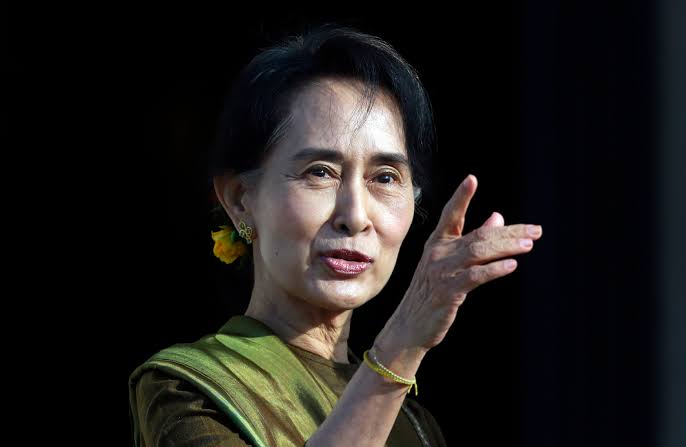 Hukuman Aung San Suu Kyi Dipangkas Jadi Dua Tahun