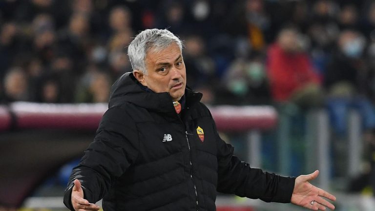 Kalah 3-4 dari Juventus, Mourinho Maki Pemain dan Akui Kesalahannya