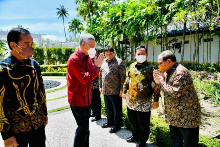 Alunan Rebana Iringi Pertemuan Jokowi dan PM Singapura