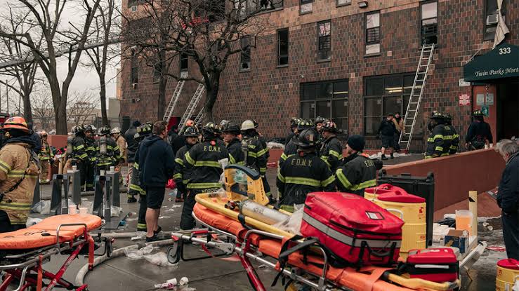 Kebakaran Apartemen di Bronx, 19 Penghuni Tewas Termasuk Anak-anak