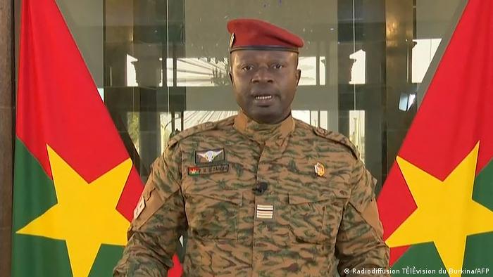 Pimpinan Junta Militer Burkina Faso Diangkat jadi Presiden