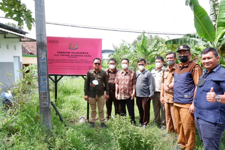 Kejagung Sita Puluhan Bidang Tanah Milik Tersangka Korupsi LPEI