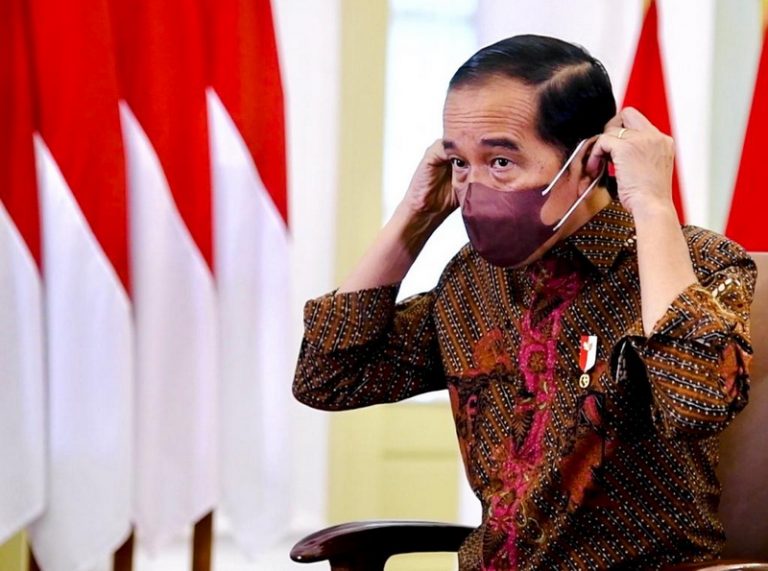 Jokowi: TNI-Polri Harus Contohkan Kedisiplinan Nasional kepada Masyarakat