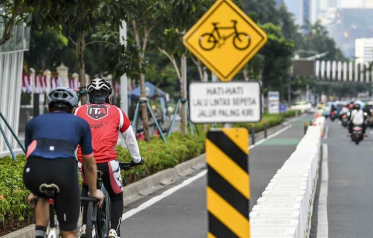 Waspada! Aksi Penjambretan terhadap Pesepeda Marak di Jalan Utama Ibu Kota