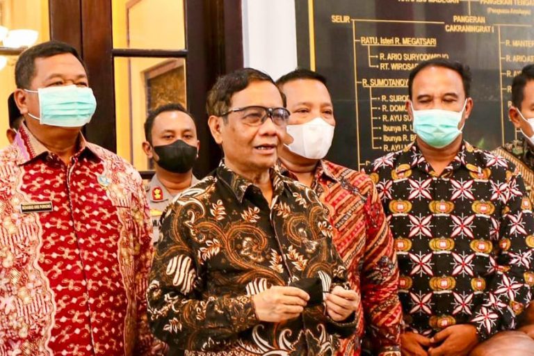 Menkopolhukam: Presiden Sudah Kantongi Nama Pengganti Tjahjo KumoloÃ‚Â 