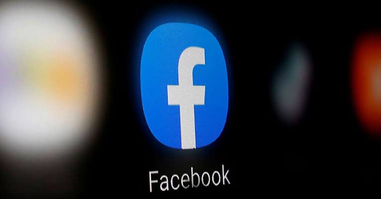 Rusia Blokir Facebook dan Twitter