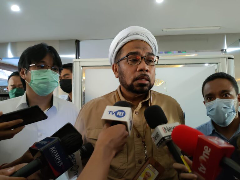 Namanya Dicatut Buat Minta Sumbangan, Ali Ngabalin Lapor ke Bareskrim