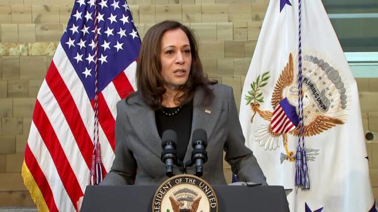 Wapres AS Kamala Harris Positif Covid-19