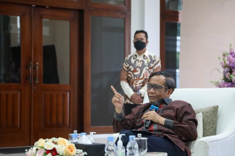 Mahfud: Tindakan Kekerasan Terhadap Ade Armando Bukan dari Mahasiswa