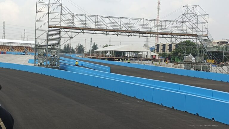 Proses Pembangunan Lintasan Formula E Jakarta Tercepat Di Dunia