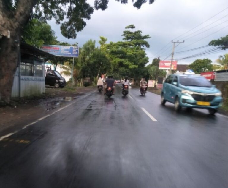 Sepekan Kedepan BMKG Prediksi Wilayah NTB Berpotensi Hujan Disertai Angin Kencang