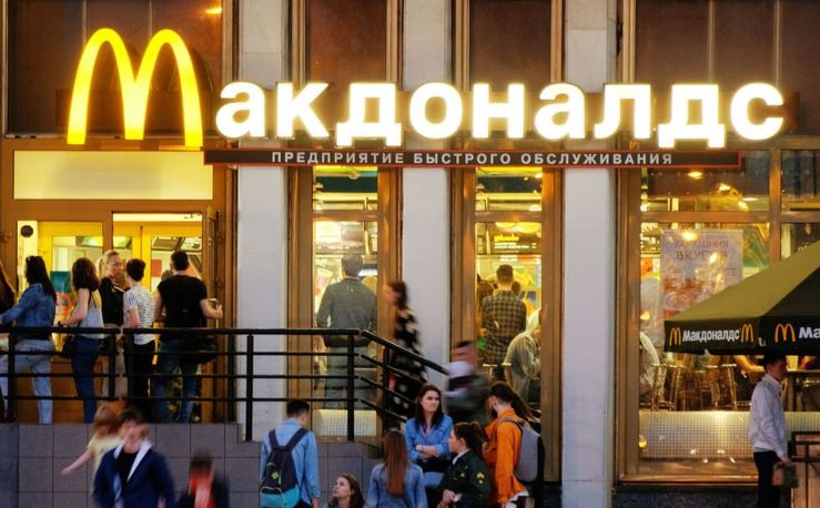 Dunia Minggu Ini: McDonald’s Tutup di Rusia Hingga Krisis Parah di Sri Lanka