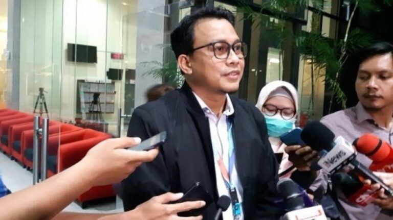 Adik Bupati Muna Diperiksa Sebagai Tersangka Kasus Suap Dana PEN